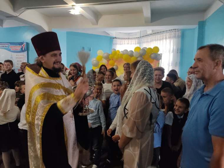 Молебен об учащихся.
